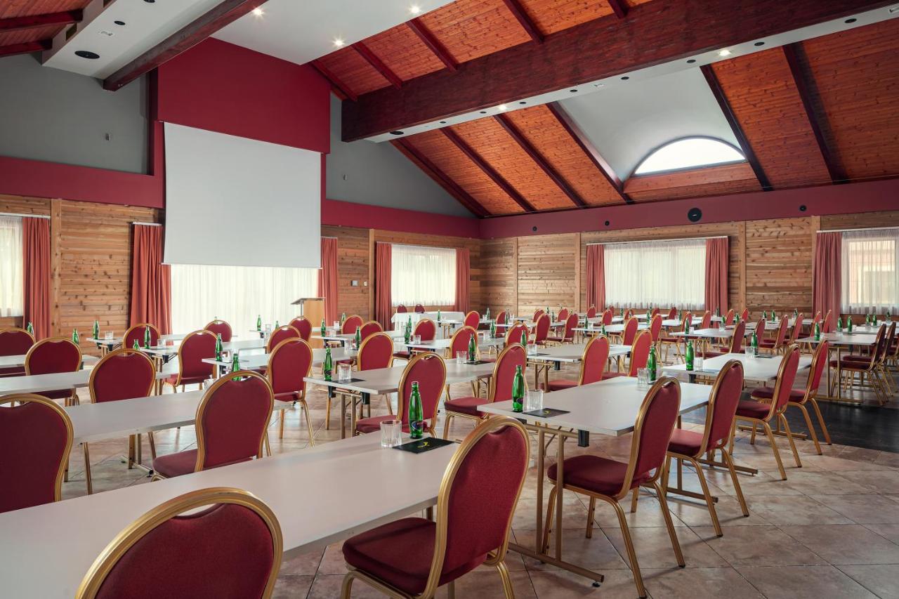 Golf & Spa Kuneticka Hora Dritec Exterior foto